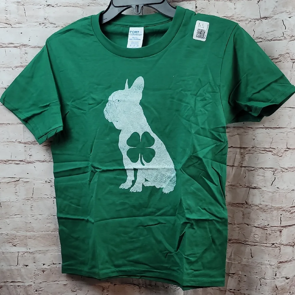 lucky bull dog  t shirt medium new in package